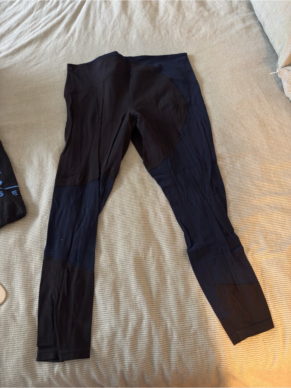 lululemon Nulu Colour Block High-Rise
Tight 25"